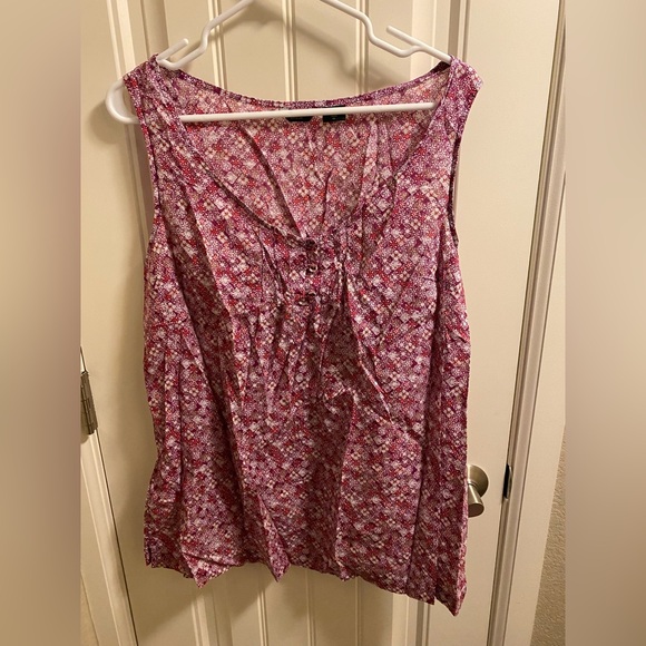 Eddie Bauer XL Top Floral Button Tank Sleeve Shirt 100 Cotton Made India - Picture 1 of 7